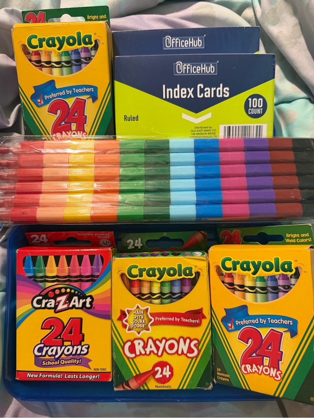 Crayola Assorted Crayon Packs with Multicolor Stacked Crayons
